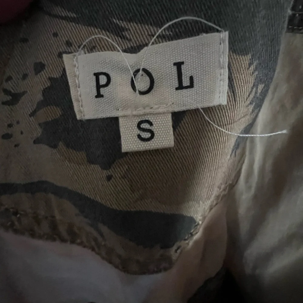 POL Camouflage Print Woven Short Overalls Small NWOT - Picture 5 of 8